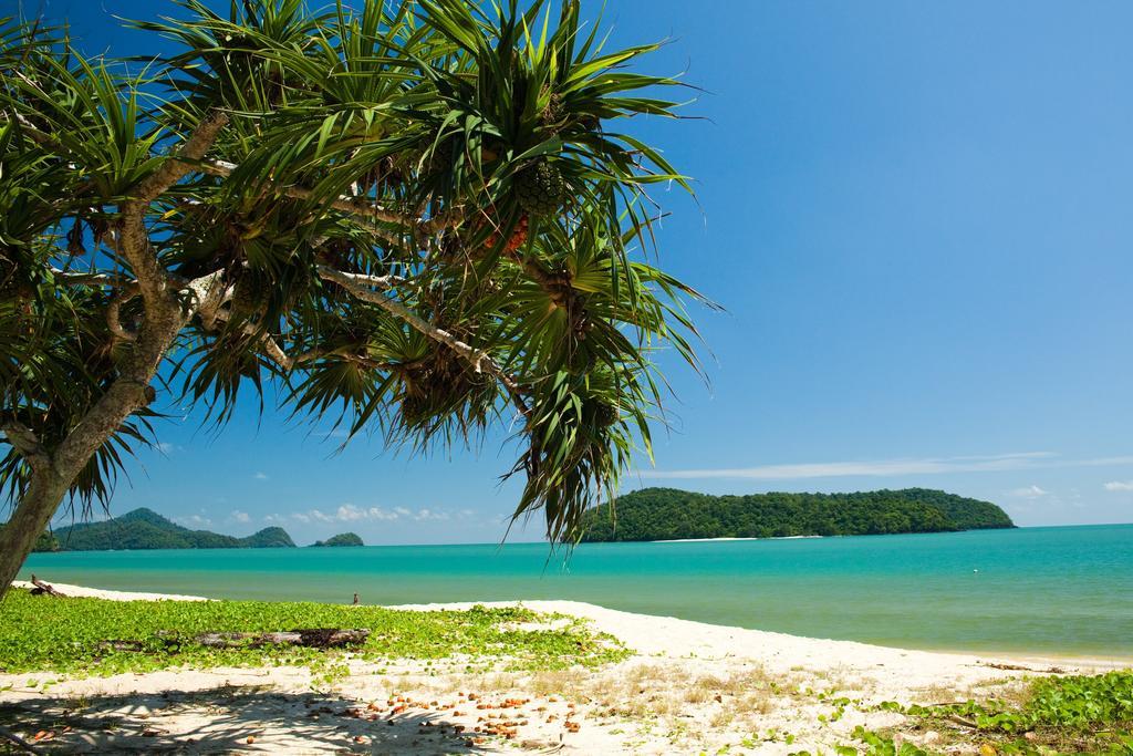 Frangipani Langkawi Resort Pantai Cenang  Exterior photo
